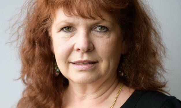 Second International Award For Indie Author Amanda Roberts